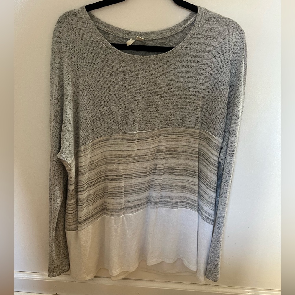 Size XL Sweater (brand unknown)